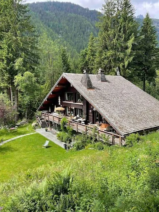 Large Peaceful Chalet For Mountain Adventures! Perfect For Flegere And Grand Montet Skiing Σαμονί